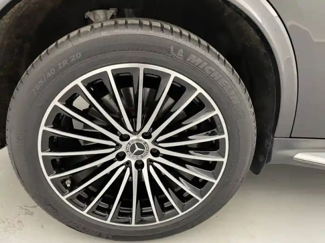 Mercedes Glc 300 e 9g-tronic 4matic — photo 19