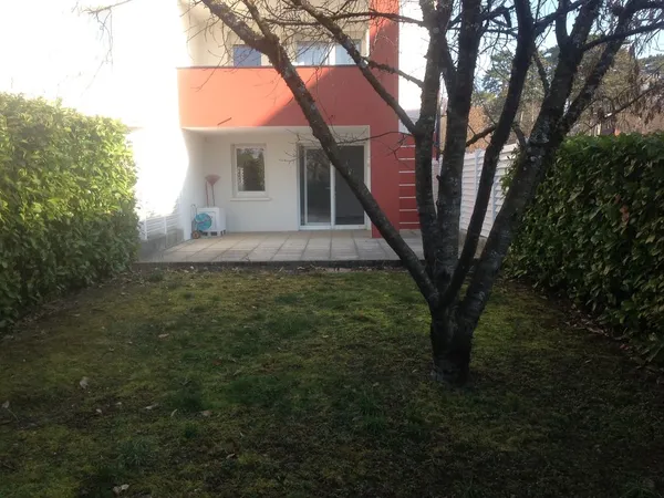 T3 avec petit jardin