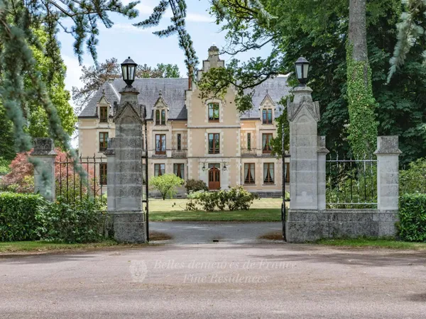 Propriété 30 pièces 1500 m²