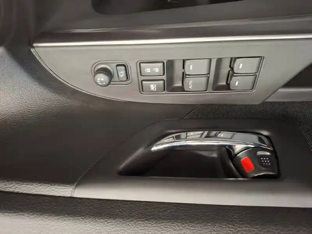 Suzuki S-Cross 1.4 boosterjet hybrid — photo 13