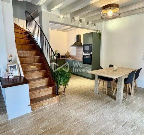 Maison 8 pièces 337 m²