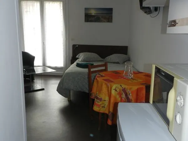 Vends studio meublé 20m²
