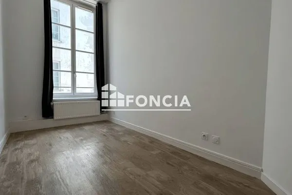 Appartement 3 pièces 77 m²