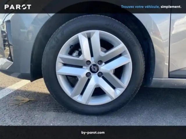 Renault Clio 1.5 blue dci 100ch evolution - 24 — photo 14