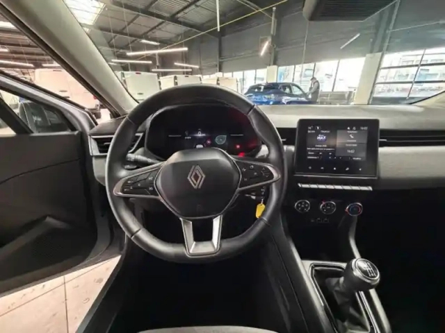 Renault Clio 1.0 tce 90ch evolution - 24 — photo 13