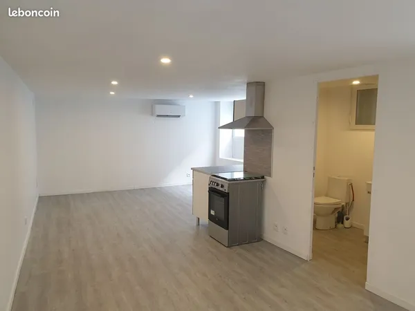 A louer studio 36 m2