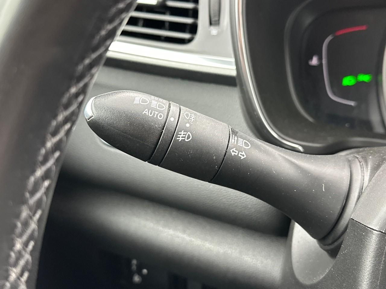 Renault Kadjar tce 140 fap edc black edition — photo 18