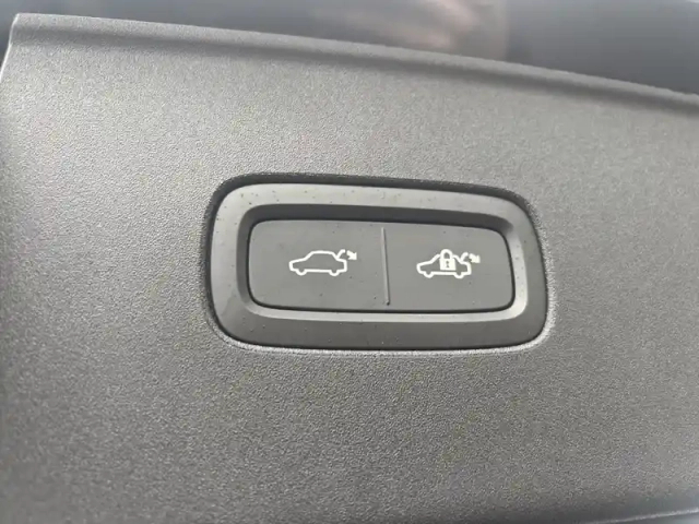 Volvo Ex90 twin awd 408 ch 1edt — photo 6