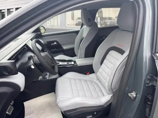 Citroën C5 Aircross 1.6 hybride rechargeable 195ch max boite automatique — photo 9