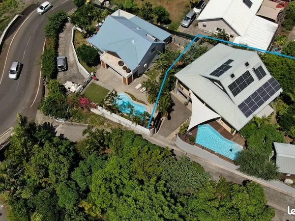 Villa les Avirons (97425) F4
