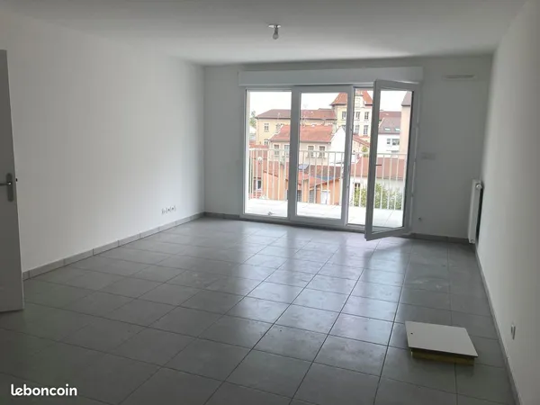 Appartement 2 pièces 48 m² Villeurbanne limite à Montchat