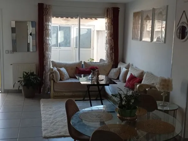 Maison . 4 pièces . 75m²