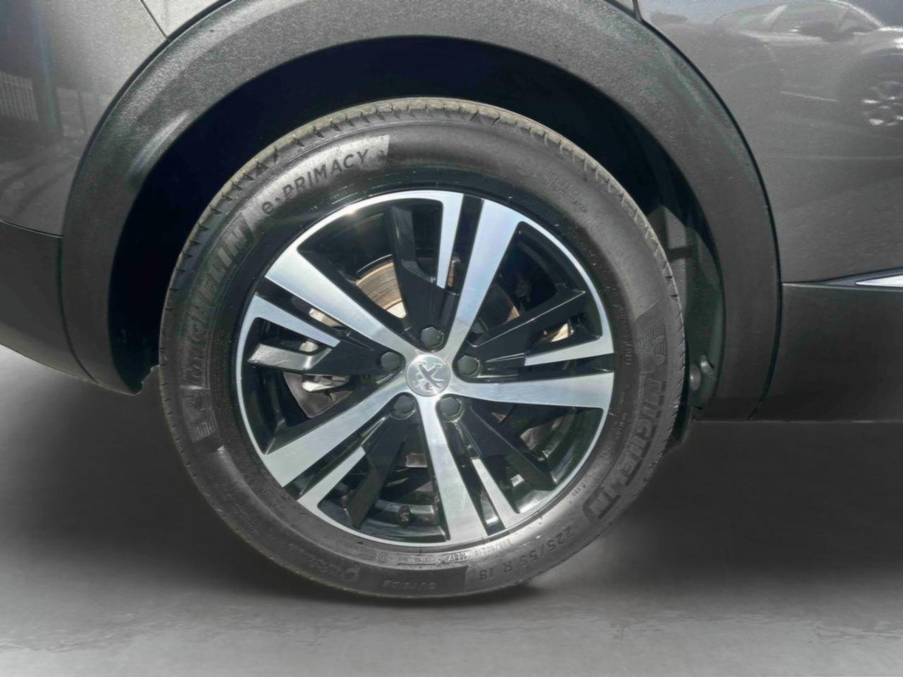 Peugeot 3008 plug-in hybrid 225 gt e-eat8 + toit ouvrant / char — photo 24