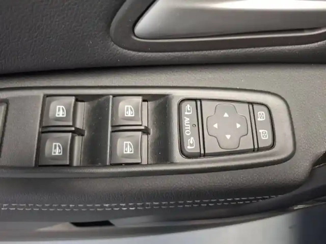 Dacia Duster blue dci 115 4x2 — photo 18
