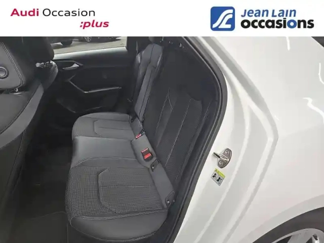 Audi A1 sportback 30 tfsi 110 ch s tronic 7 — photo 17