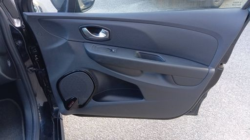 Renault Clio 0.9 TCe 90 - Intens – 2017 – 88288 km – Essence – Boîte Manuelle — photo 26