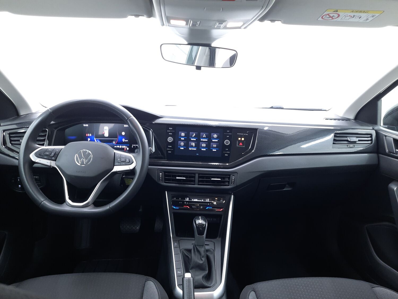 Volkswagen Polo — photo 12