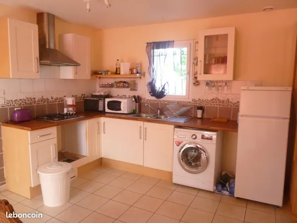 Chambre en colocation dans maison
