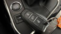 Peugeot 3008 1.2 PureTech 130ch S&S Active Pack — photo 16