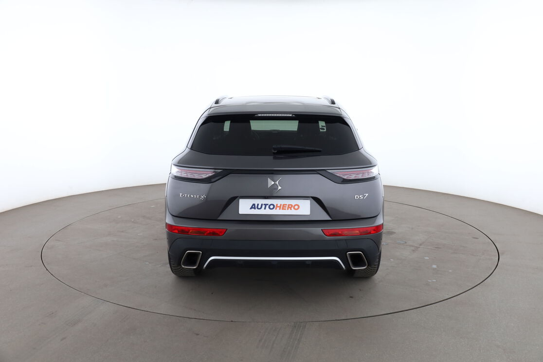 DS Automobiles DS7 Crossback 1.6 E-Tense 4x4 Ligne Noire Automatique — photo 4