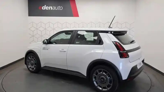 Renault 5 renault  e-tech electrique 120 ch autonomie urbaine — photo 8