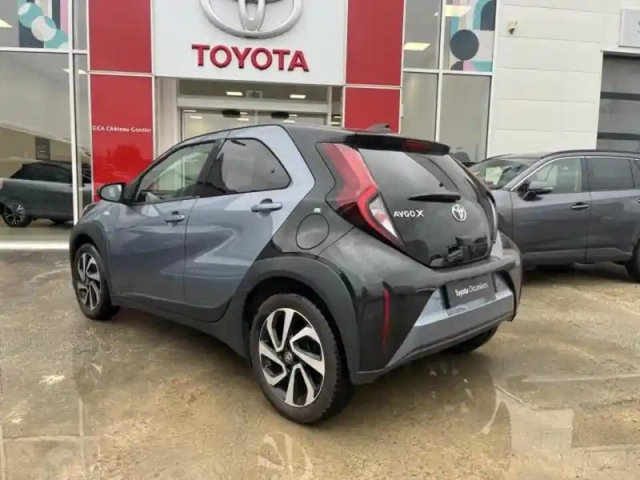 Toyota Aygo X 1.0 vvt-i 72ch design my24 — photo 4