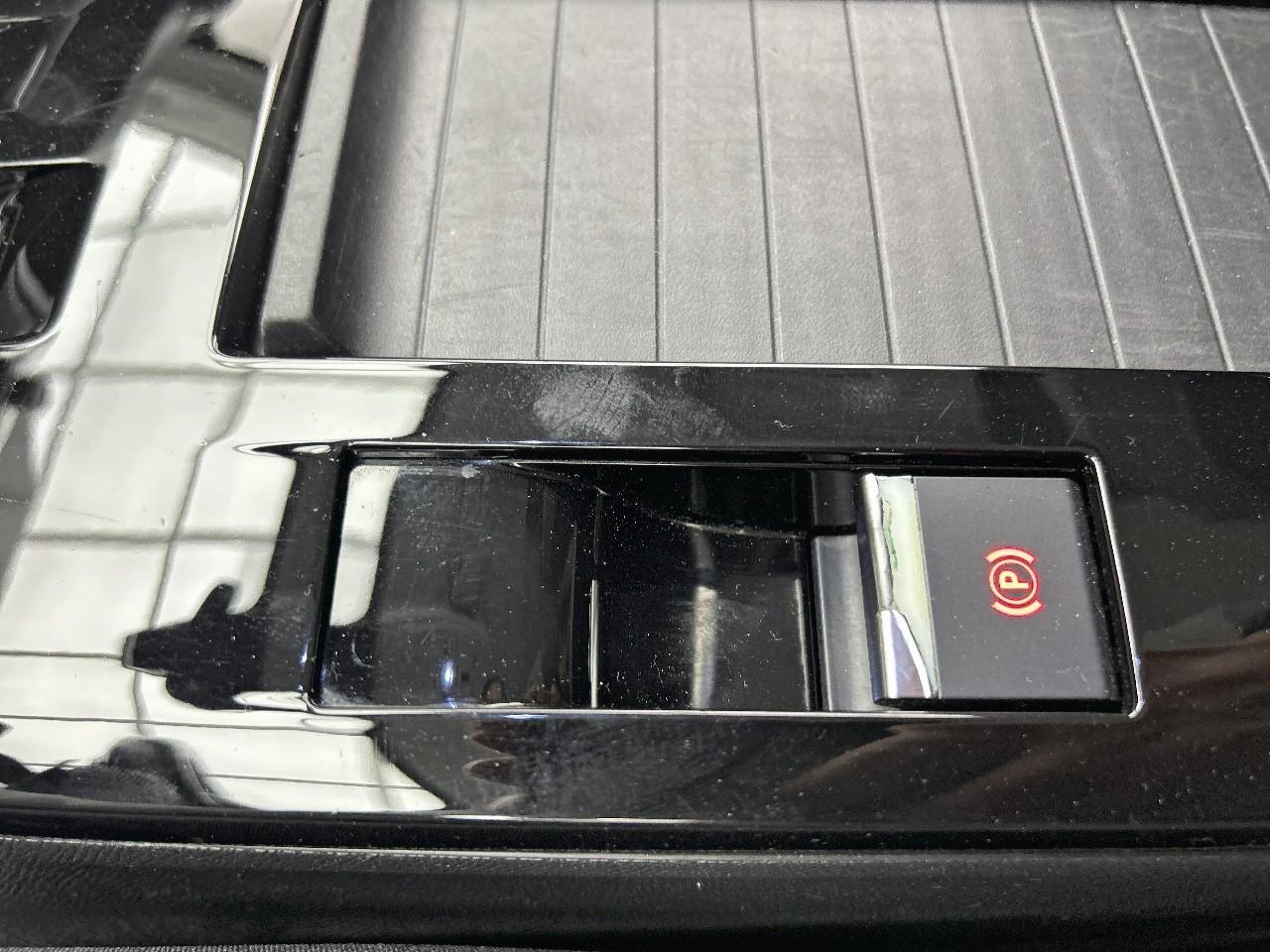 Citroën C4 puretech 130 s&s eat8 feel pack — photo 18