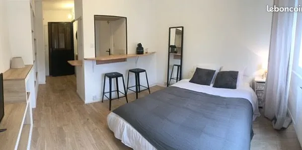 Tres beau studio meuble