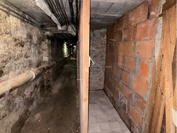Location cave 2m2 - Paris 18e Guy Môquet / La Fourche
