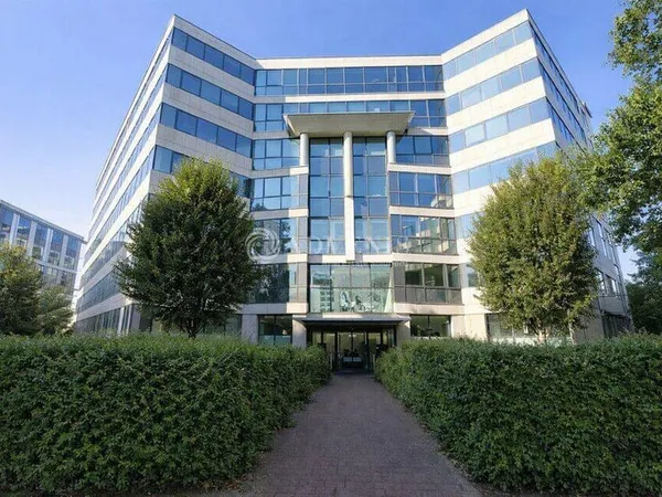 Bureaux 1715 m²