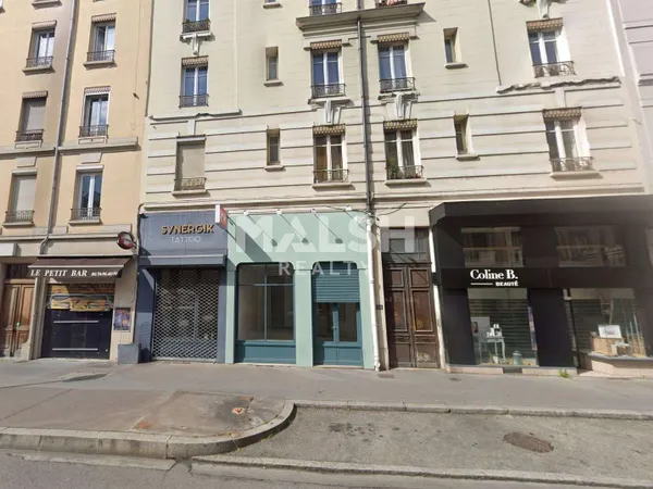 LOCAL COMMERCIAL À LOUER - 67 m² - LYON 3