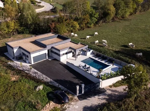 Maison de plain-pied 6 pièces 167 m²