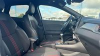 Renault Captur 1.3 TCe mild hybrid 140ch RS Line — photo 15