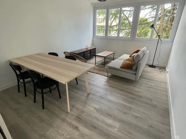 Loue chambre en colocation dans appartement lumineux - 85m²