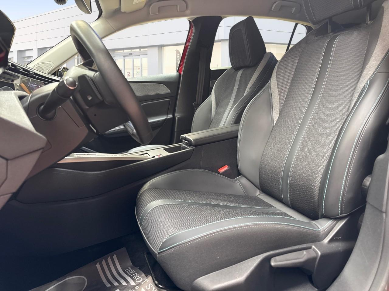 Peugeot 308 1.5 bluehdi 130ch s&s allure eat8 — photo 9