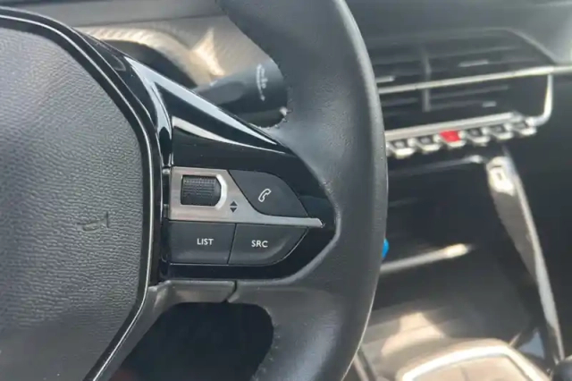 Peugeot 208 bluehdi 100 s&amp;s bvm6 — photo 17