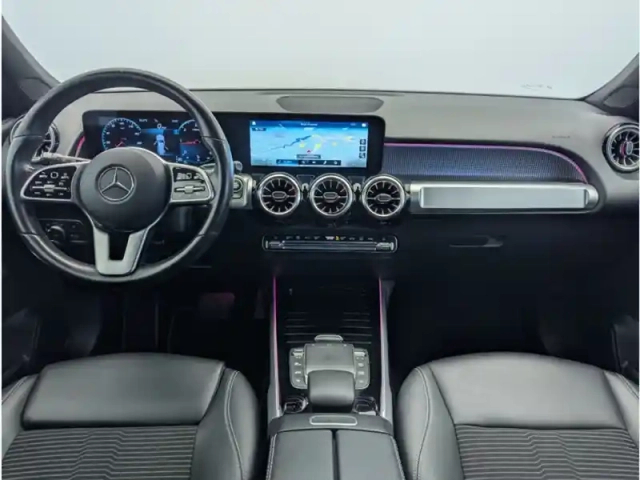 Mercedes Glb 200 d progressive line — photo 12