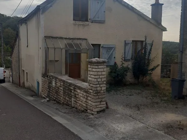 Location , maison à Grancey-le-Château-Neuvelle