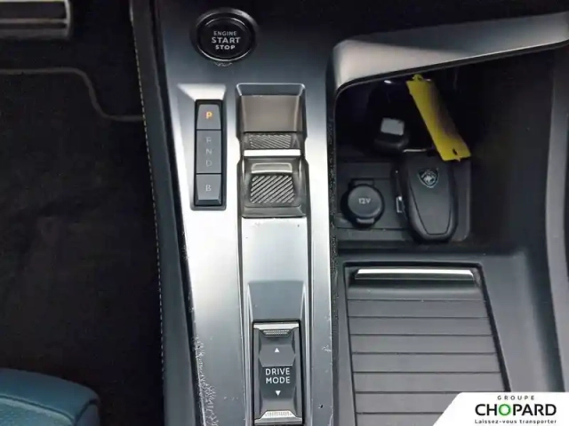 Peugeot 308 phev 225 e-eat8 — photo 21