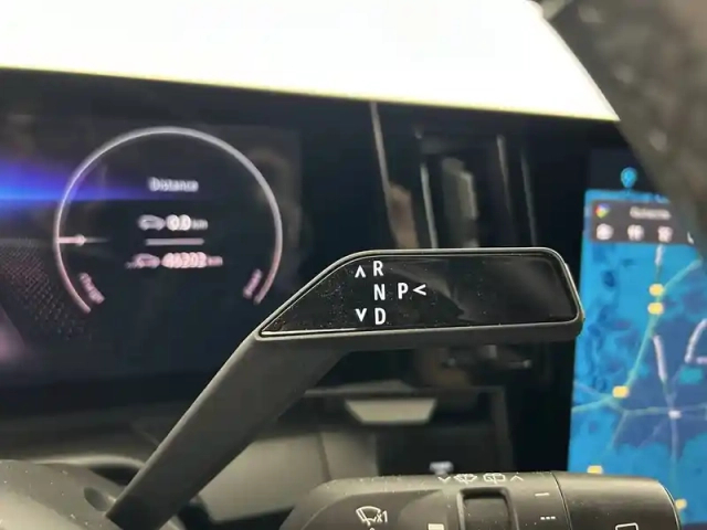 Renault Megane e-tech ev60 220 ch optimum charge — photo 19