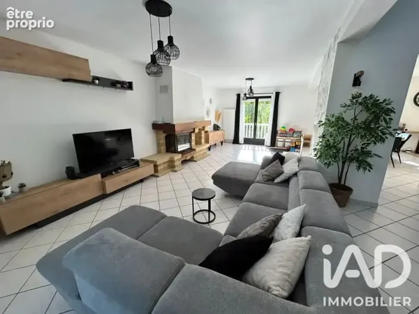 Maison 6 pièces 148 m²