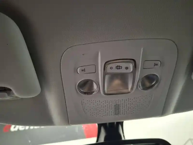 Peugeot 2008 1.2 puretech 110ch s&amp;s bvm5 — photo 46