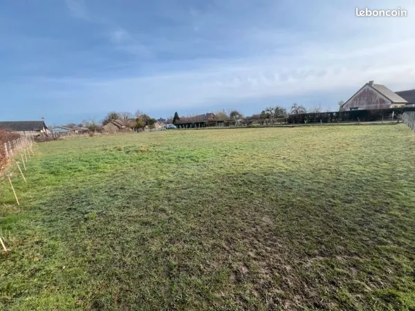 Terrain 700 m² Orival