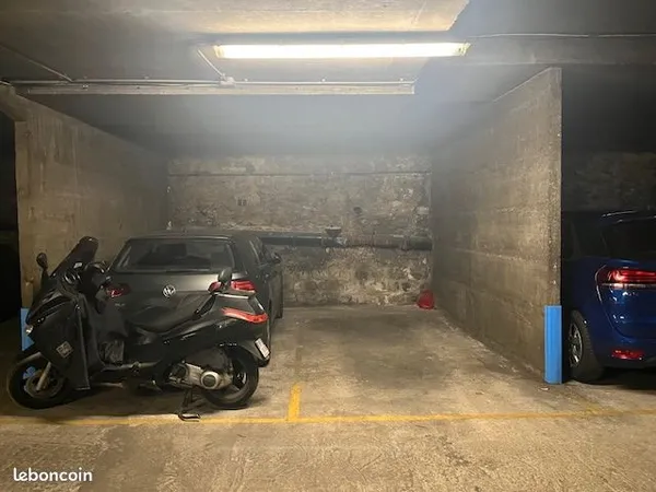 Parking (2 places)
