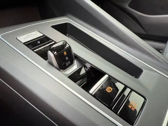 Volkswagen Golf 1.5 ehybrid 204 dsg6 — photo 50