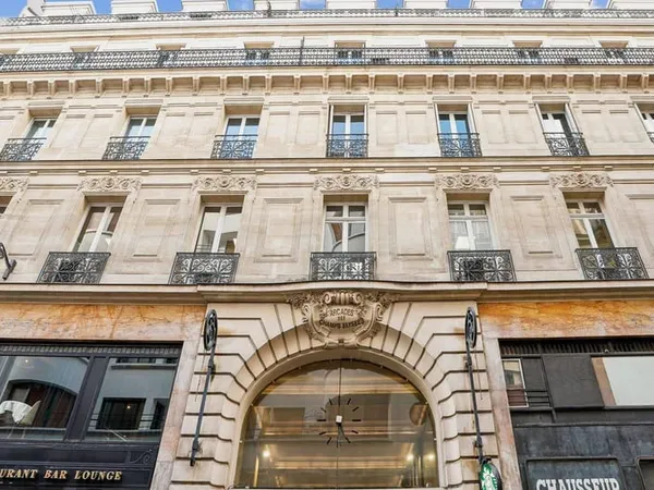 Bureaux 268 m²