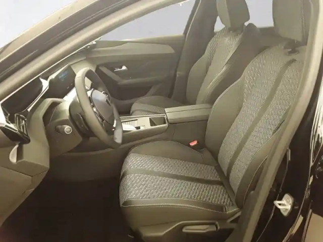 Peugeot 308 sw hybrid 145 e-dcs6 — photo 11