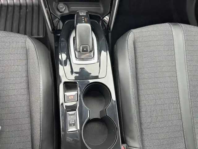 Peugeot 2008 puretech 130 s&amp;s eat8 — photo 25