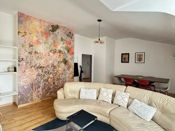 RODEZ CENTRE - BEL APPARTEMENT MEUBLÉ 62 m² - 2 CHAMBRES - 680