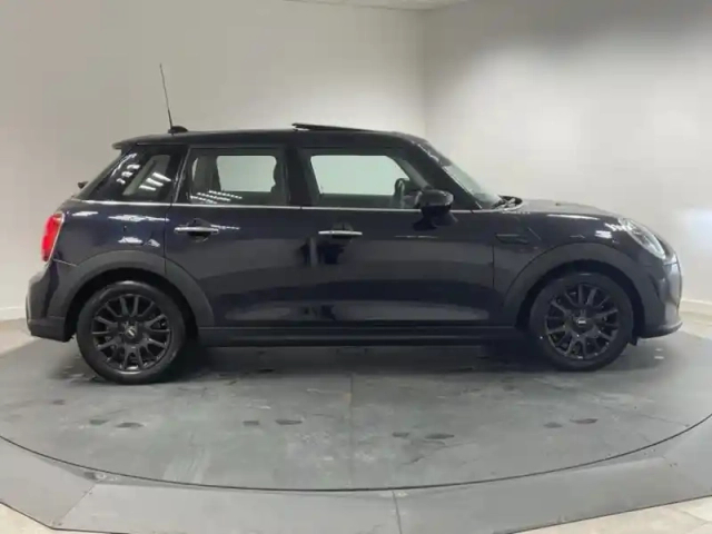 Mini Mini 5 portes cooper 136ch edition premium plus bva7 — photo 4